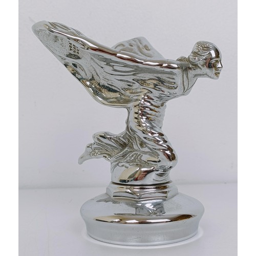 458 - A Rolls-Royce kneeling Spirit of Ecstasy, probably from a Wraith, 11.5 cm high