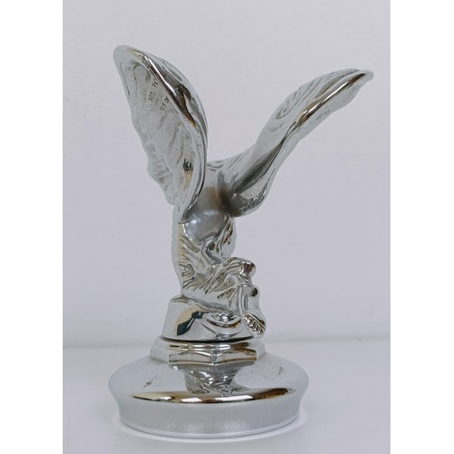 458 - A Rolls-Royce kneeling Spirit of Ecstasy, probably from a Wraith, 11.5 cm high