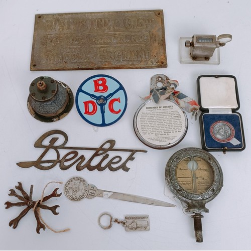 484 - Assorted vehicle related items, including badges, name plates and other items (box) Provenance: From... 