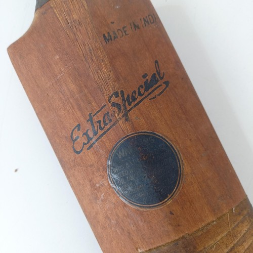 725 - A vintage cricket bat, three stumps and a miniature bagatelle game (box)