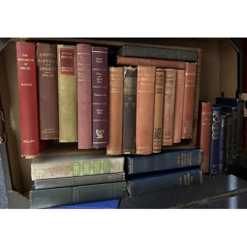 762 - Assorted bound copies of The Connoisseur, assorted other books (5 boxes)