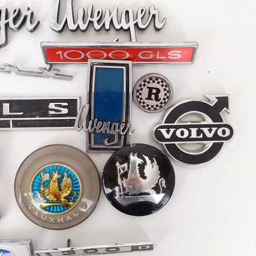 453 - Assorted car badges, including Hillman, Ford, Humber and other various makes