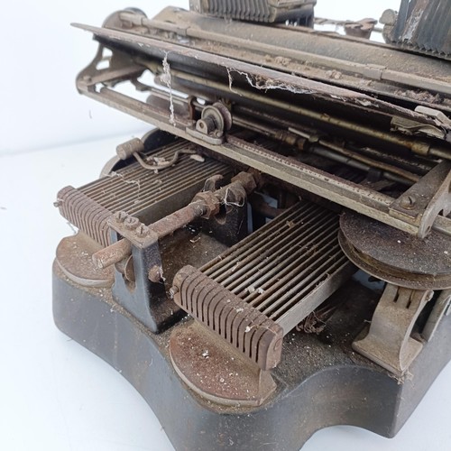 804 - A pre QWERTY Oliver typewriter