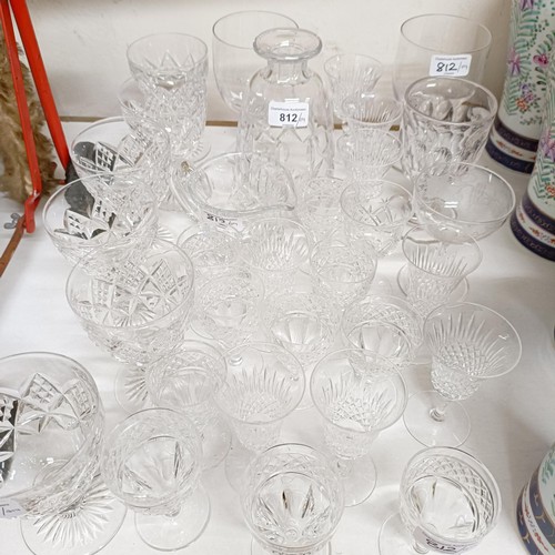 812 - Assorted glassware (qty)