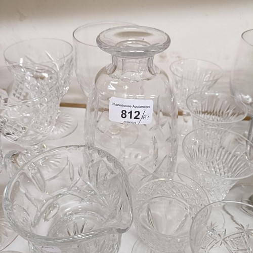 812 - Assorted glassware (qty)