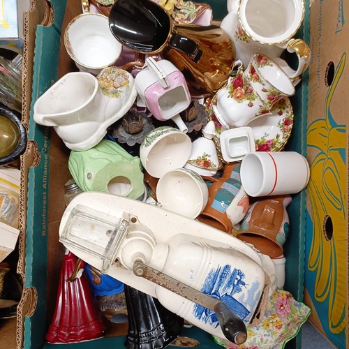 853 - A large quantity of assorted items, to include ceramics, collectors plates, dolls and other items (q... 