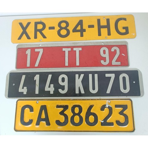 238 - A group of assorted car number plates, rally plaques, badges and other items (box)