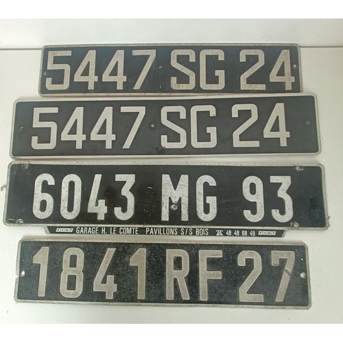 238 - A group of assorted car number plates, rally plaques, badges and other items (box)