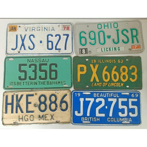 238 - A group of assorted car number plates, rally plaques, badges and other items (box)