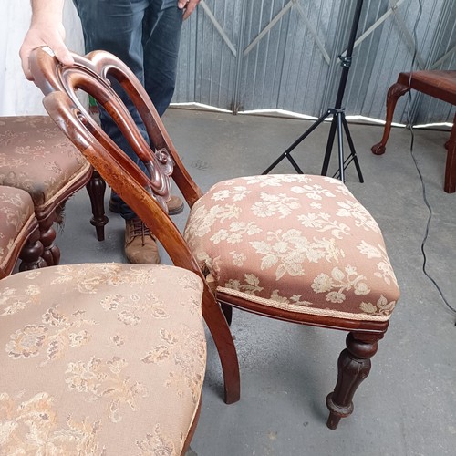 32 - A set of five Victorian mahogany dining chairs, with padded seats (5)