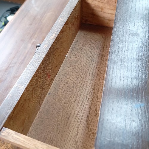 35 - An Edwardian oak dressing chest, 107 cm wide