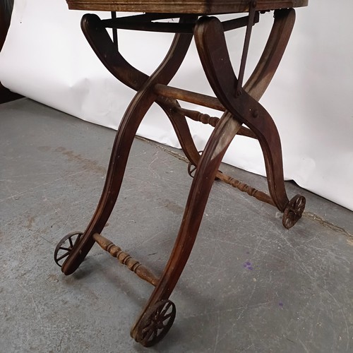 76 - A child's metamorphic high chair