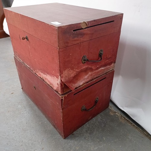 91 - A pair of painted trunks, 50 cm wide