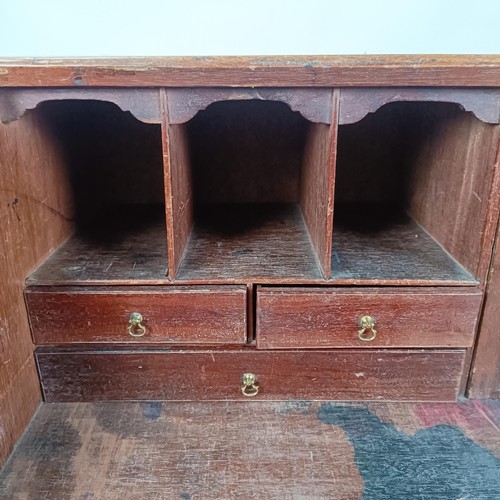 94 - A George III mahogany bureau, 96 cm wide