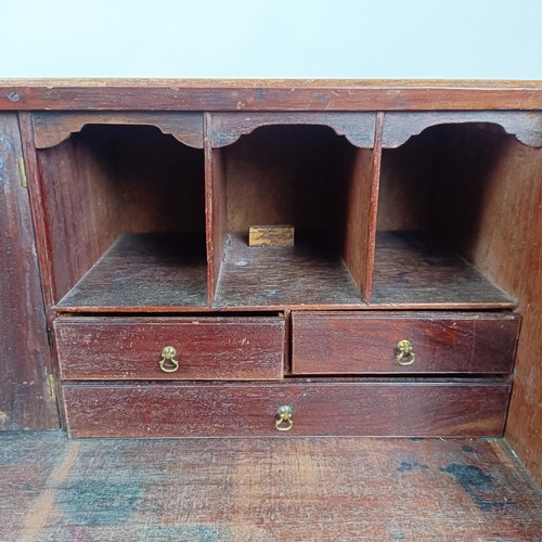 94 - A George III mahogany bureau, 96 cm wide