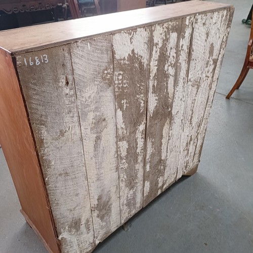 95 - A George III mahogany bureau, 97 cm wide