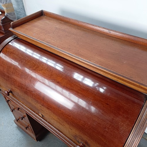 106 - A 19th century mahogany cylinder front bureau, 119 cm wide