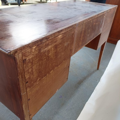 113 - A mahogany sideboard, 120 cm wide