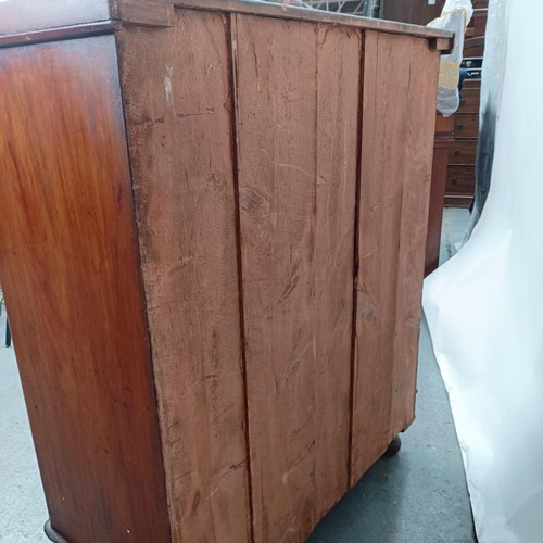 119 - A Victorian mahogany chest, of two short and three long drawers, 96 cm wide