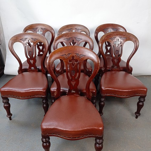 151 - A set of seven Victorian mahogany dining chairs, with padded seats (7)