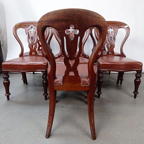 151 - A set of seven Victorian mahogany dining chairs, with padded seats (7)