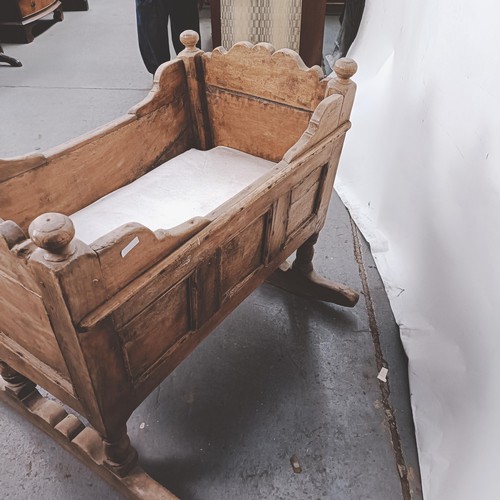 252 - An 18th century style rocking cradle