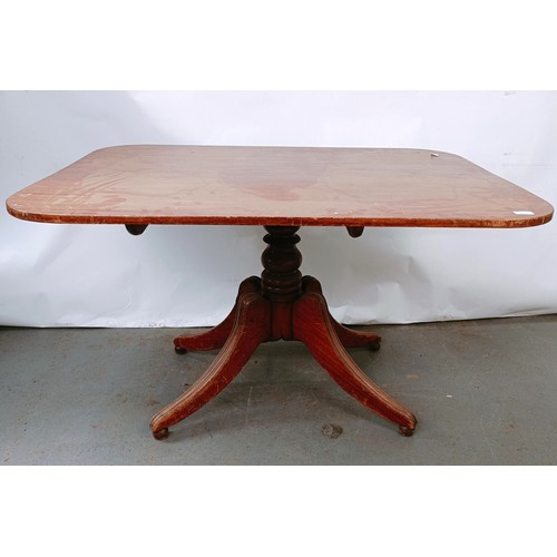 163 - A Regency style mahogany centre table, the top 123 x 90 cm