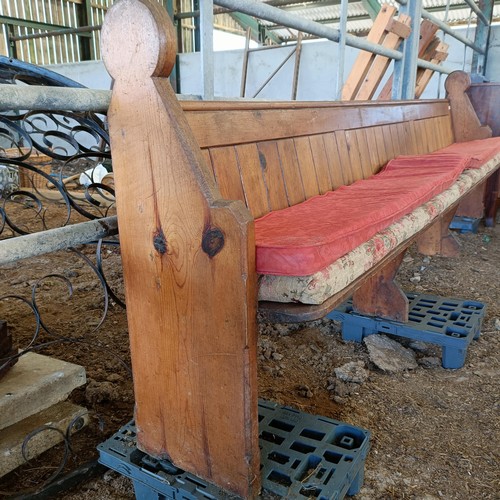 2 - A church pew, 325 cm wide<br /><br />Please note collection is from TA9 4LJ only on 22nd, 23rd, 24th...