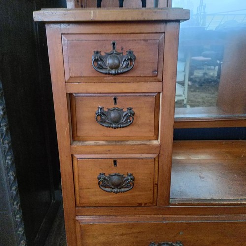 26 - A walnut dressing chest, 102 cm wide<br /><br />Please note collection is from TA9 4LJ only on 22nd,...