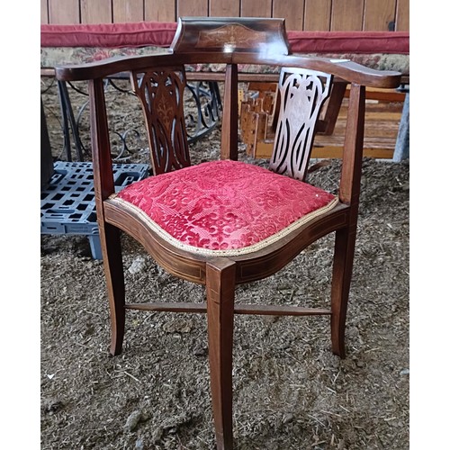 37 - An early 20th century mahogany corner chairPlease note collection is from TA9 4LJ only on 22nd, 23rd... 