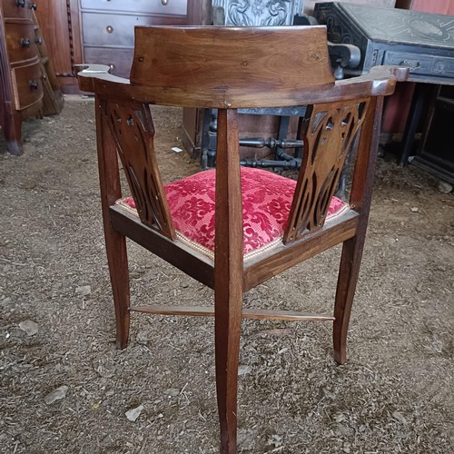 37 - An early 20th century mahogany corner chairPlease note collection is from TA9 4LJ only on 22nd, 23rd... 