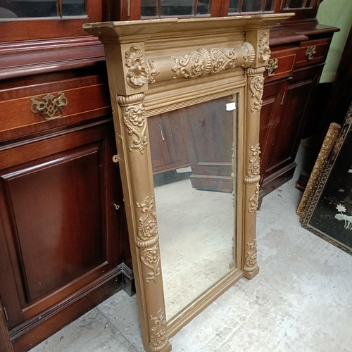 117 - A gilt framed overmantle mirror, 100 x 69 cmPlease note collection is from TA9 4LJ only on 22nd, 23r... 