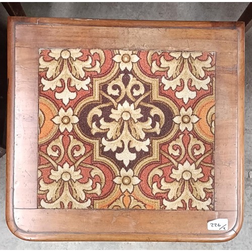 226 - A 1920's oak bookcase/coffee table, 46 cm wide and a mahogany commodePlease note collection is from ... 