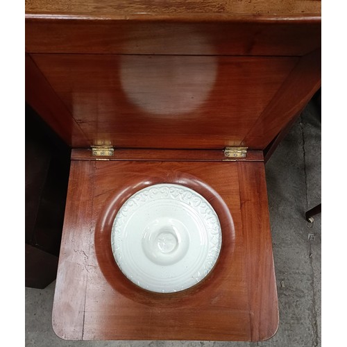 226 - A 1920's oak bookcase/coffee table, 46 cm wide and a mahogany commodePlease note collection is from ... 