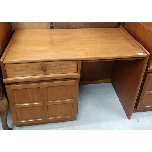 177 - A Earnest Gome style teak bedside chest, 50 cm, and a matching dressing table and stool (3)Please no... 