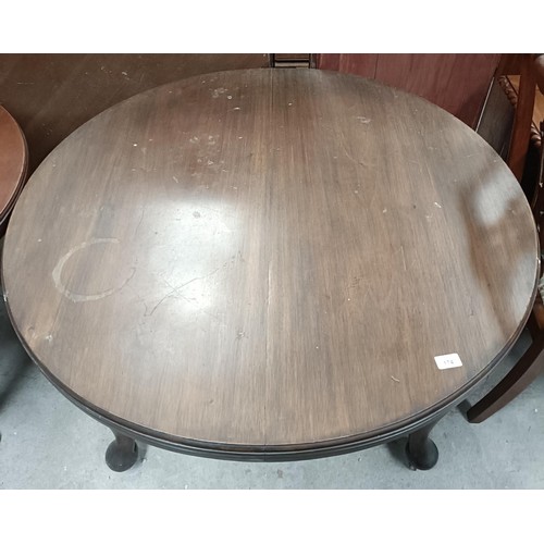 174 - A mahogany table, on cabriole legs, 100 cm diameterPlease note collection is from TA9 4LJ only on 22... 