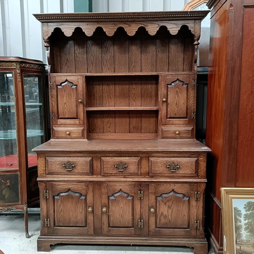 206 - A Goodwin & Titchmarsh style oak dresser, 140 cm widePlease note collection is from TA9 4LJ only... 