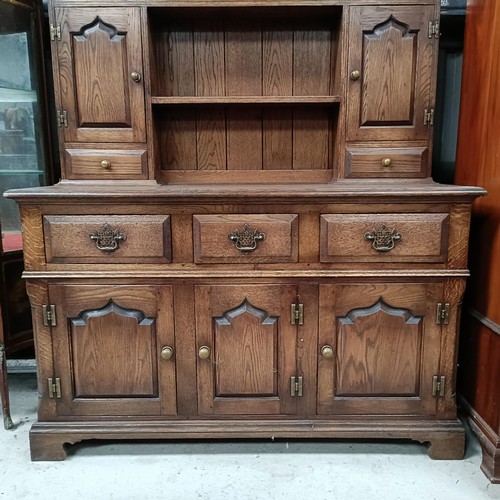 206 - A Goodwin & Titchmarsh style oak dresser, 140 cm widePlease note collection is from TA9 4LJ only... 