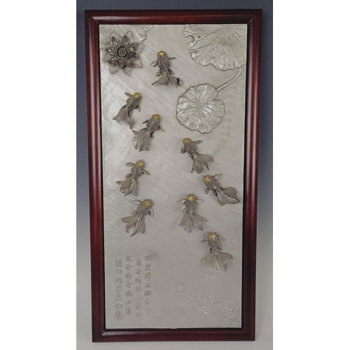 901 - A Royal Selangor pewter plaque, decorated fish, 45 x 20 cm