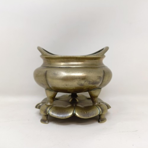 802 - A Chinese censer, 11 cm wide, and a stand