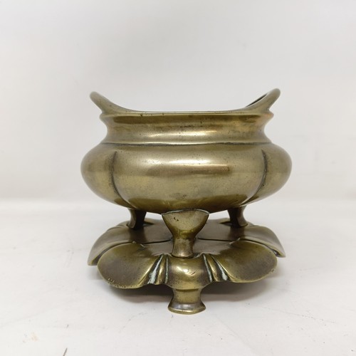 802 - A Chinese censer, 11 cm wide, and a stand