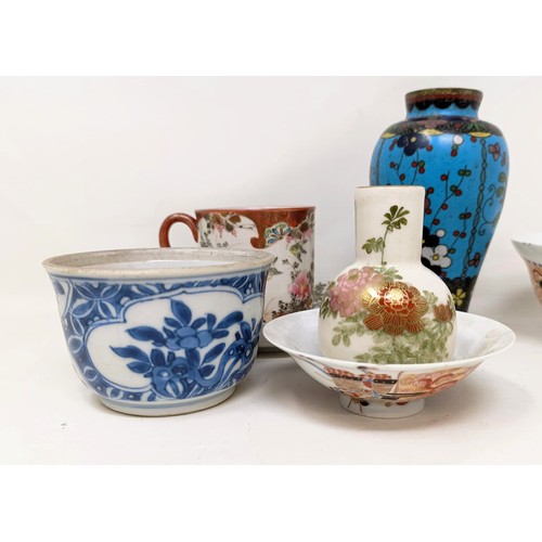 859 - A cloisonné vase, decorated flowers, 13 cm high and assorted Chinese and Japanese ceramics (qty)