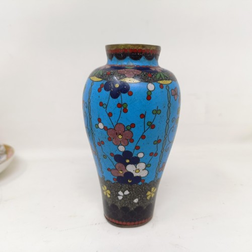 859 - A cloisonné vase, decorated flowers, 13 cm high and assorted Chinese and Japanese ceramics (qty)