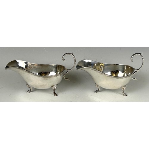 49 - A pair of George V silver sauce boats, Sheffield 1931, 10.3 ozt (2)...