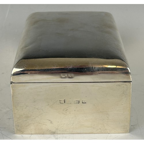 68 - A George V silver cigar box, Birmingham 1920, 14 cm wide