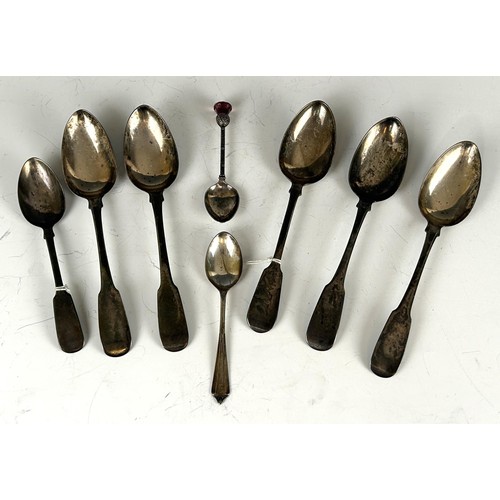 92 - Assorted silver spoons, various dates and marks, 6.2 ozt (7)