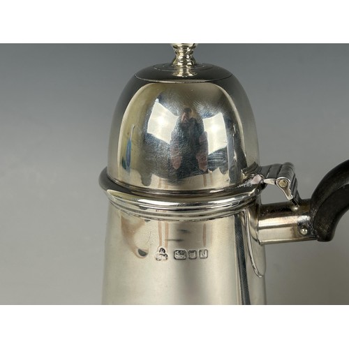 123 - A pair of George V silver chocolate pots, with wooden handles, London 1913, 21 ozt (all in) (2)