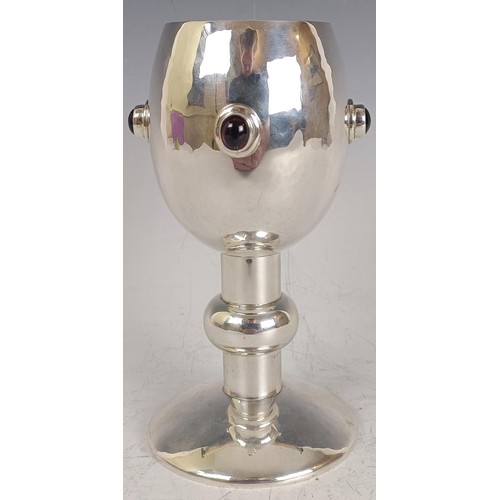 131 - Graham Stewart (Scottish 1955- 2020), A modern silver goblet, of good gauge, applied four different ... 