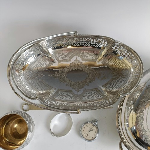 21 - A George V silver sugar bowl, 3.4 ozt, assorted silver plate, a silver bangle, and an open face pock... 