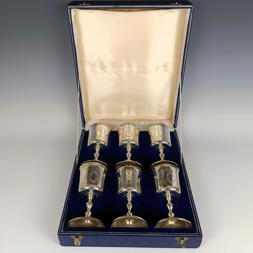 22 - A set of six silver goblets, Dublin 1972, 72.6 ozt, in a fitted case...